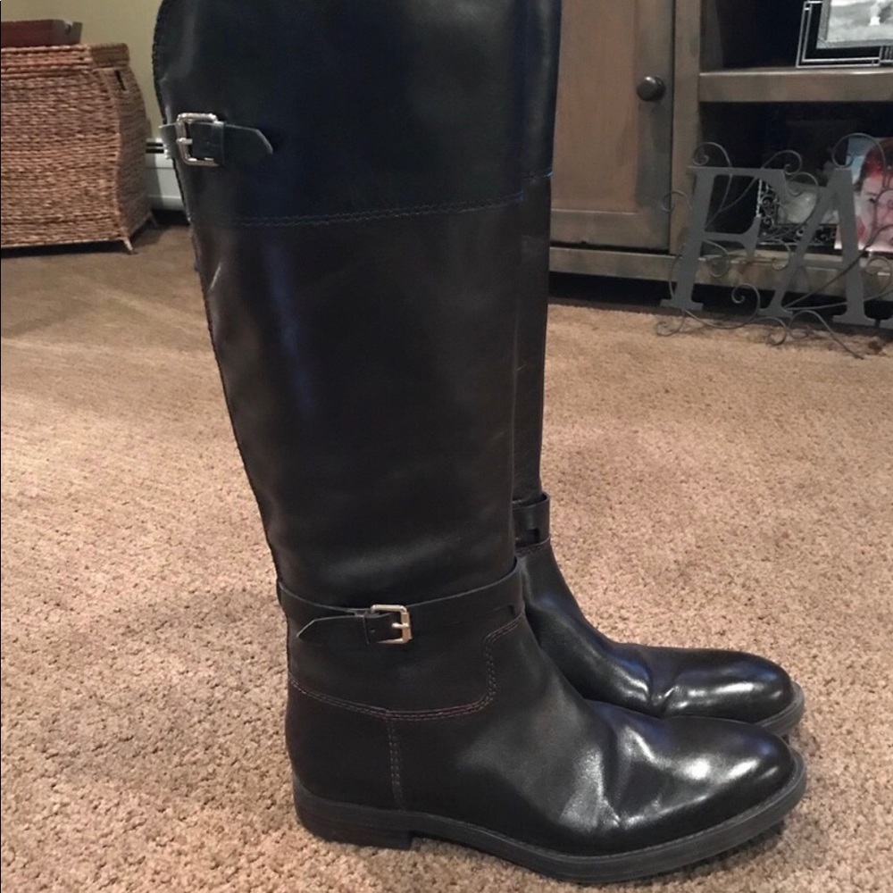 Enzo Angiolini two toned leather boots